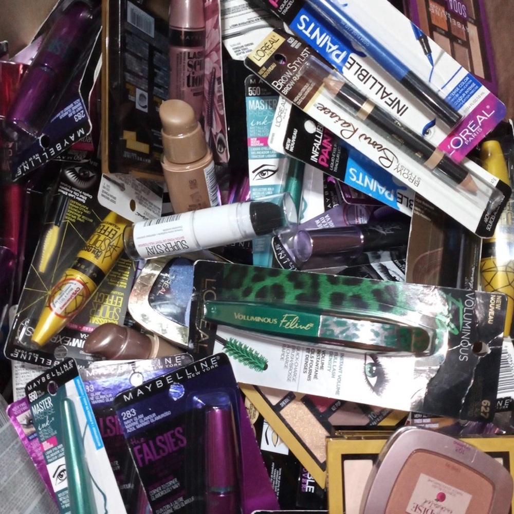 Makeup / skincare mystery box !💄👛
